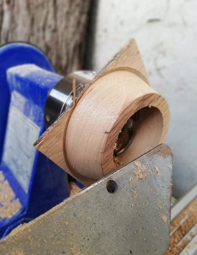 Fabrication du socle en bois massif pour votre ballon