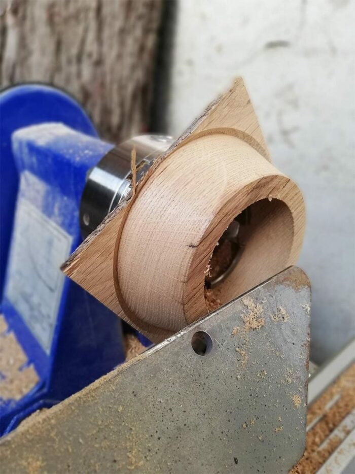 Fabrication du socle en bois massif pour votre ballon