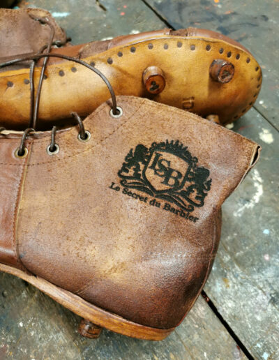 Chaussures de foot vintage avec logo personnalisé