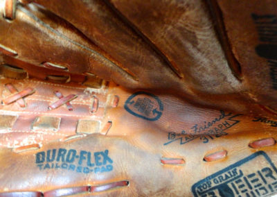 vue macro sur un gant de baseball ancien