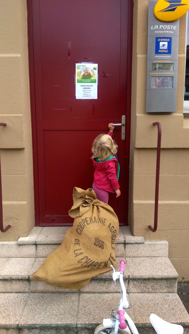 La poste est toujours fermée