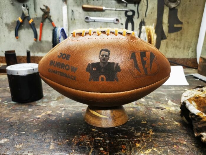 Ballon de foot Américain personnalisé Joe Burrow et logo des Bengals de Cincinnati