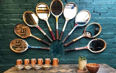 5 idées déco avec une raquette de tennis vintage.